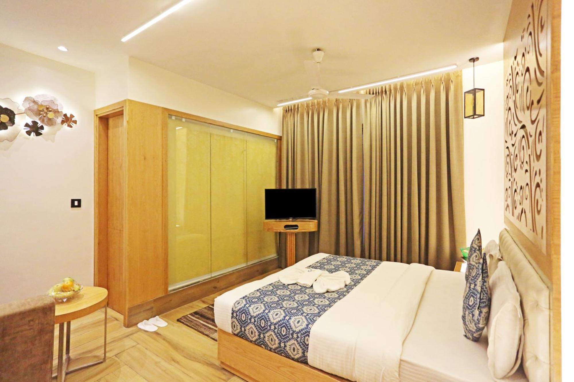 Jrd Luxury-Business Hotel New Delhi Exterior photo