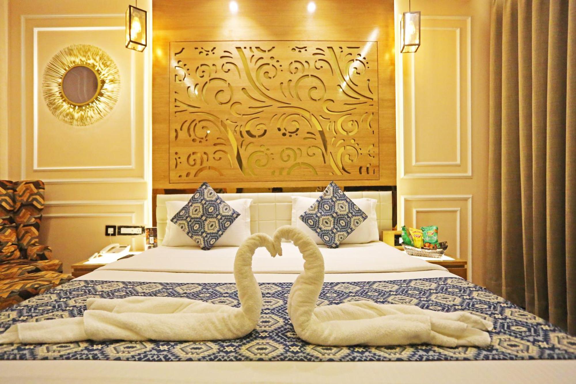 Jrd Luxury-Business Hotel New Delhi Exterior photo