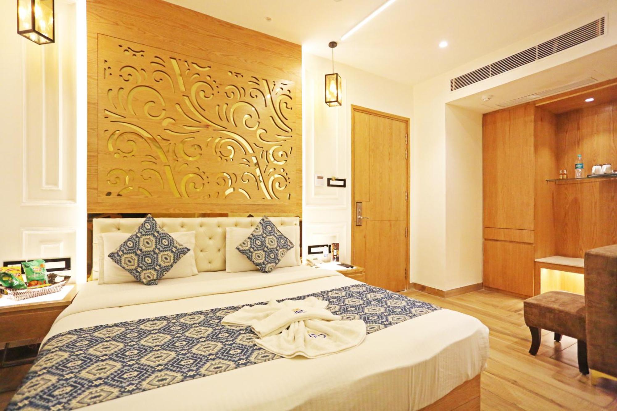 Jrd Luxury-Business Hotel New Delhi Exterior photo
